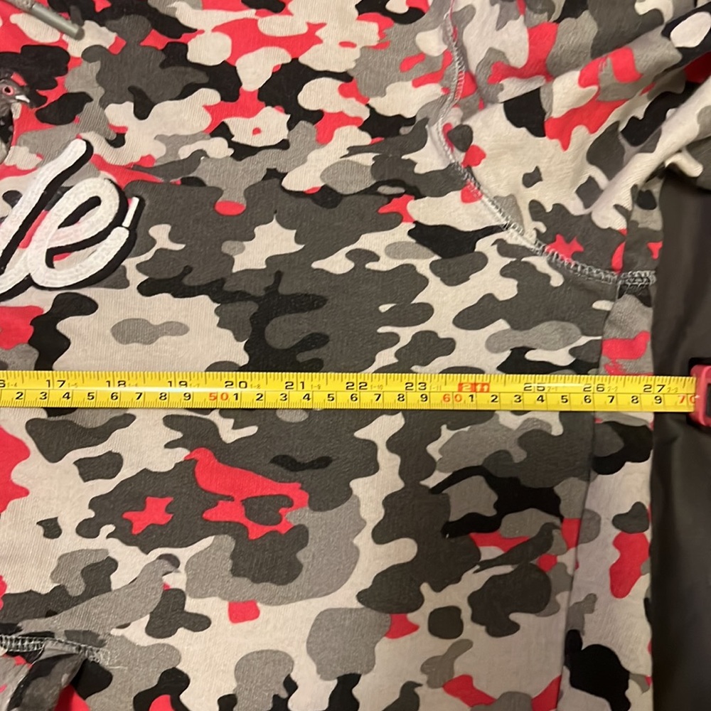 🔥STAPLE RED GREY CAMO HOODIE RARE - Picture 8 of 9